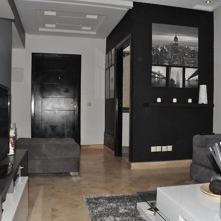 Val Fleuri Apartment With Balcony, الدار البيضاء المظهر الخارجي الصورة