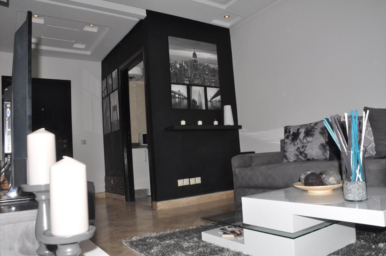 Val Fleuri Apartment With Balcony, الدار البيضاء المظهر الخارجي الصورة