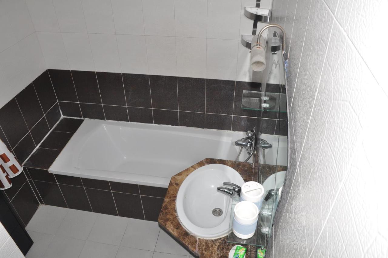 Val Fleuri Apartment With Balcony, الدار البيضاء المظهر الخارجي الصورة